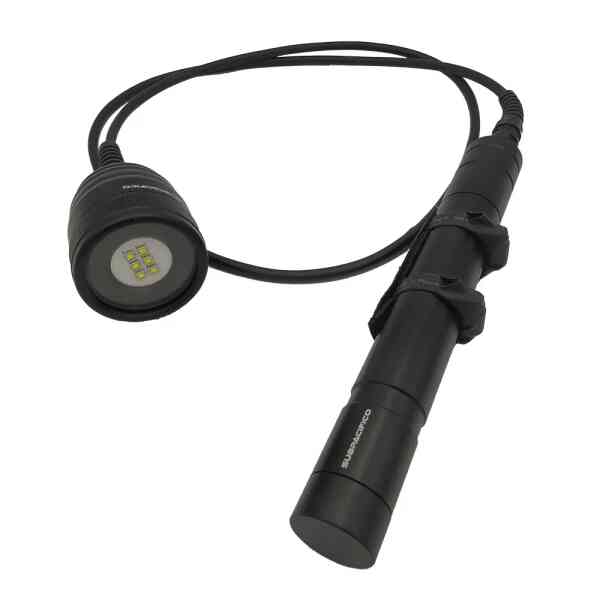 Linterna De Buceo Profesional 4500L Dw10w Subpacifico
