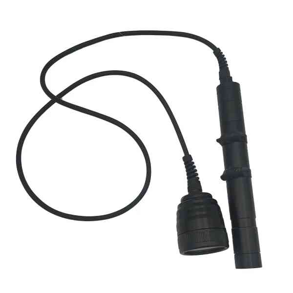 Linterna De Buceo Profesional 3000L Dw10v Subpacifico